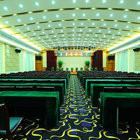 Guangzhou Junshan Hotel - Shuttle Bus For Canton Fair Eksteriør billede
