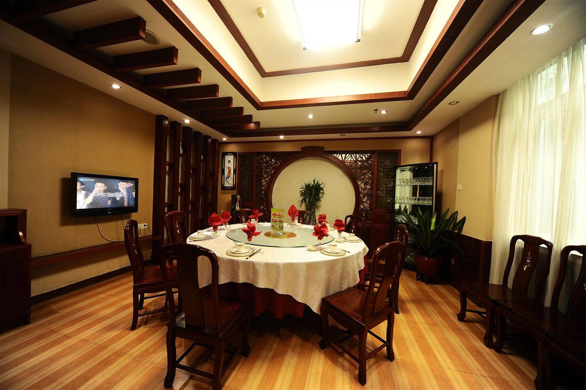 Guangzhou Junshan Hotel - Shuttle Bus For Canton Fair Eksteriør billede